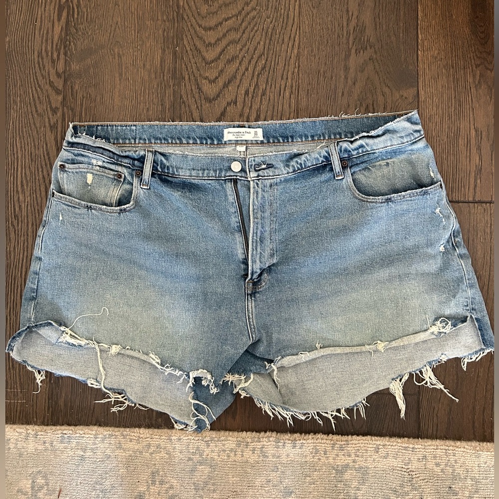 Abercrombie Mom Short Curve Love Denim Women's Shorts